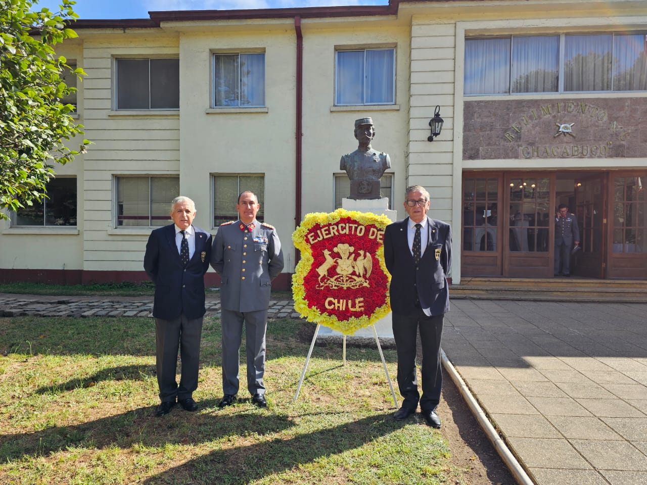Destacamento Concepción asiste a ceremonia por natalicio de Ignacio Carrera Pinto 