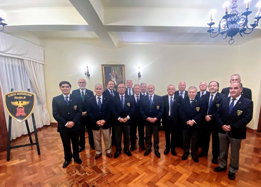Avanzada Ñuble conmemora con cena nuevo aniversario de Escuela Militar