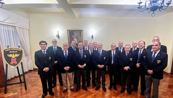 Avanzada Ñuble conmemora con cena nuevo aniversario de Escuela Militar