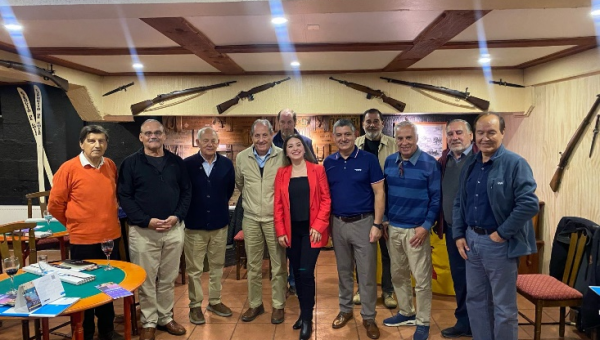 Avanzada Valdivia sostiene reunión colaborativa con Caja Los Andes