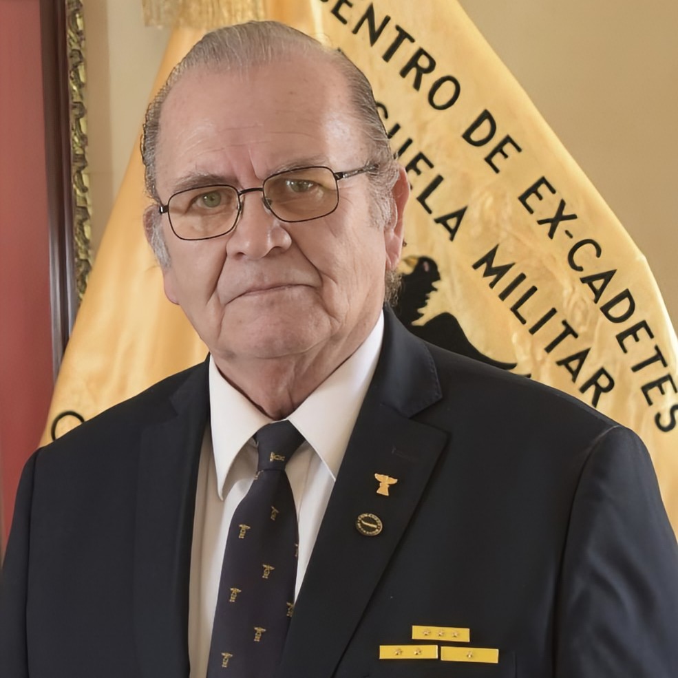 ALFÉREZ MAYOR - Jorge Barttlet Hazard Presidente Cien Aguilas